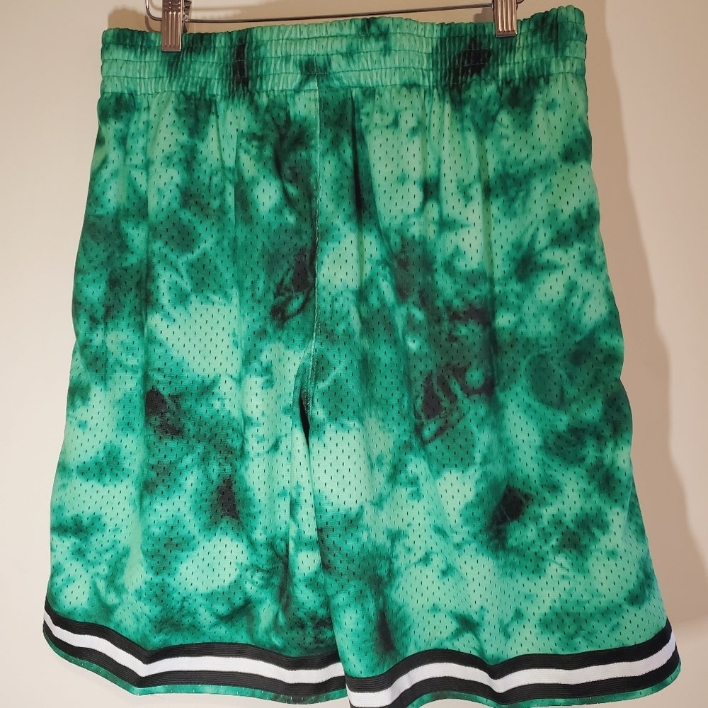 Mitchell & Ness Boston Celtics Shorts NBA Galaxy Swingman Green Multiple Sizes - Picture 6 of 16